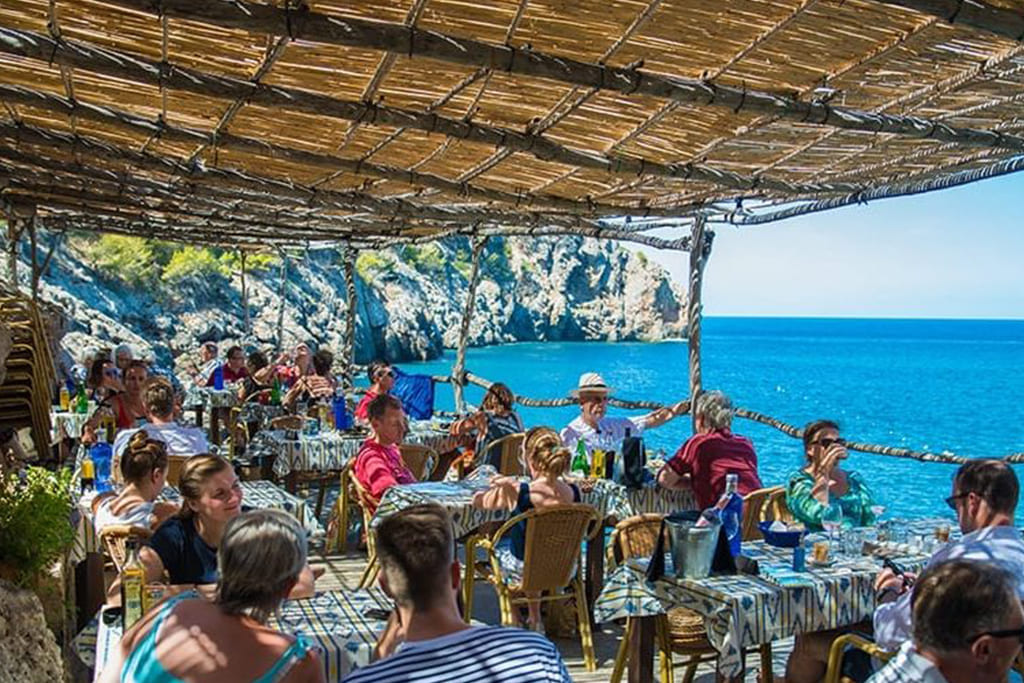 petitdeia-mallorca-cas-patro-march2